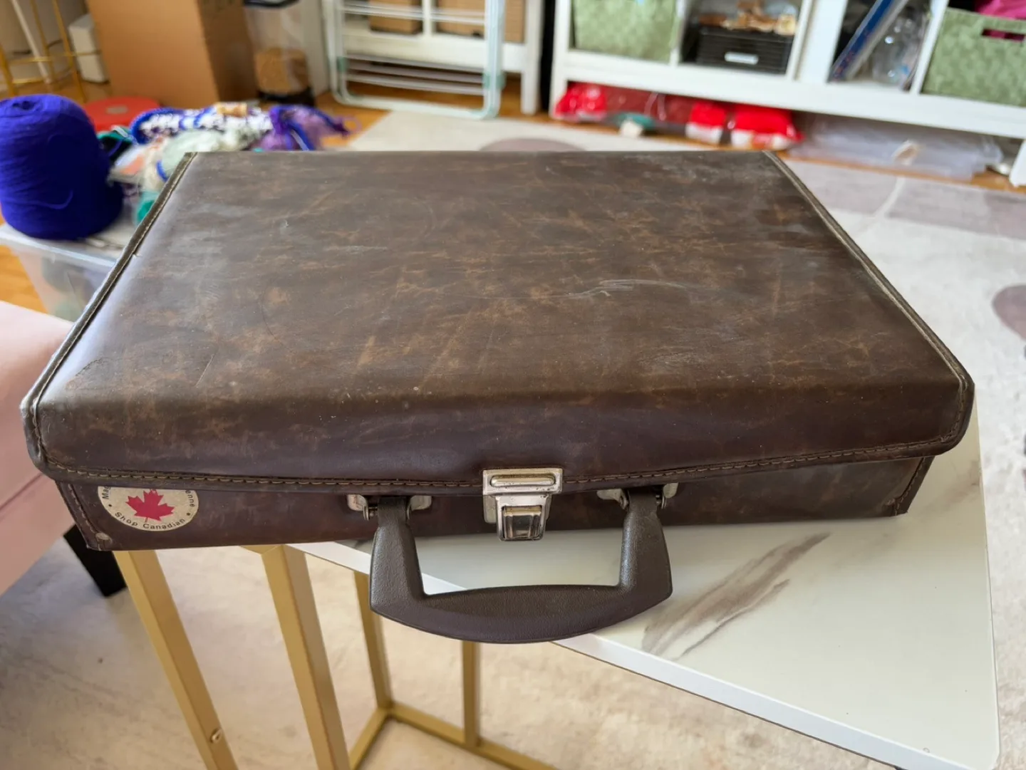 Vintage Cassette Tape Carrying Case with 24 Tapes image indicator(3)