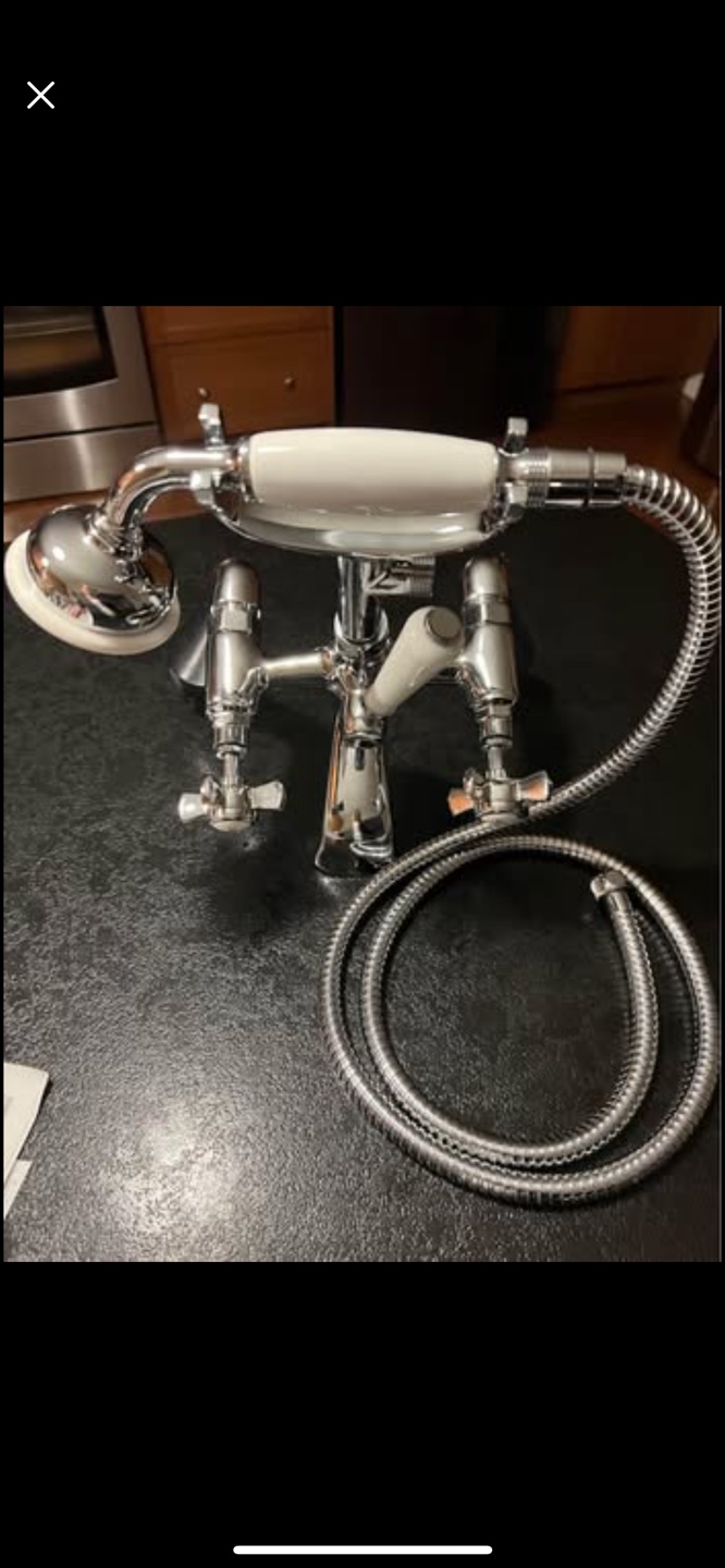 New Traditional Chrome and White Bathtub Faucet with Shower