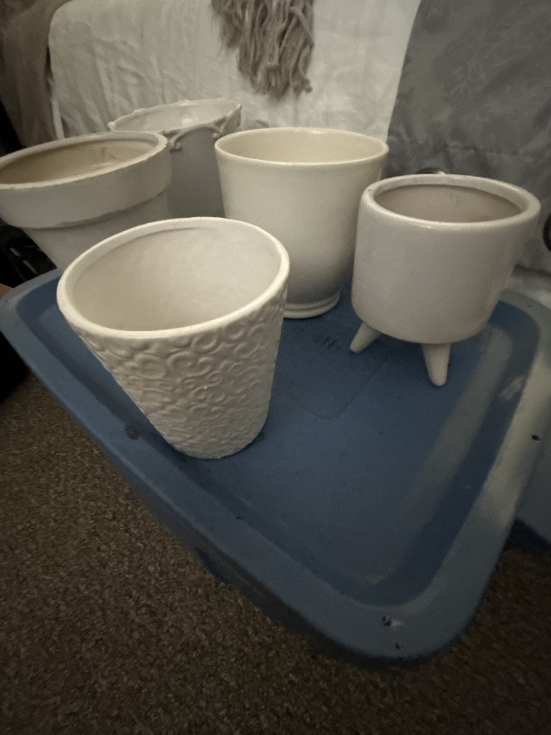 Set of 5 White Ceramic Planters - photo 2