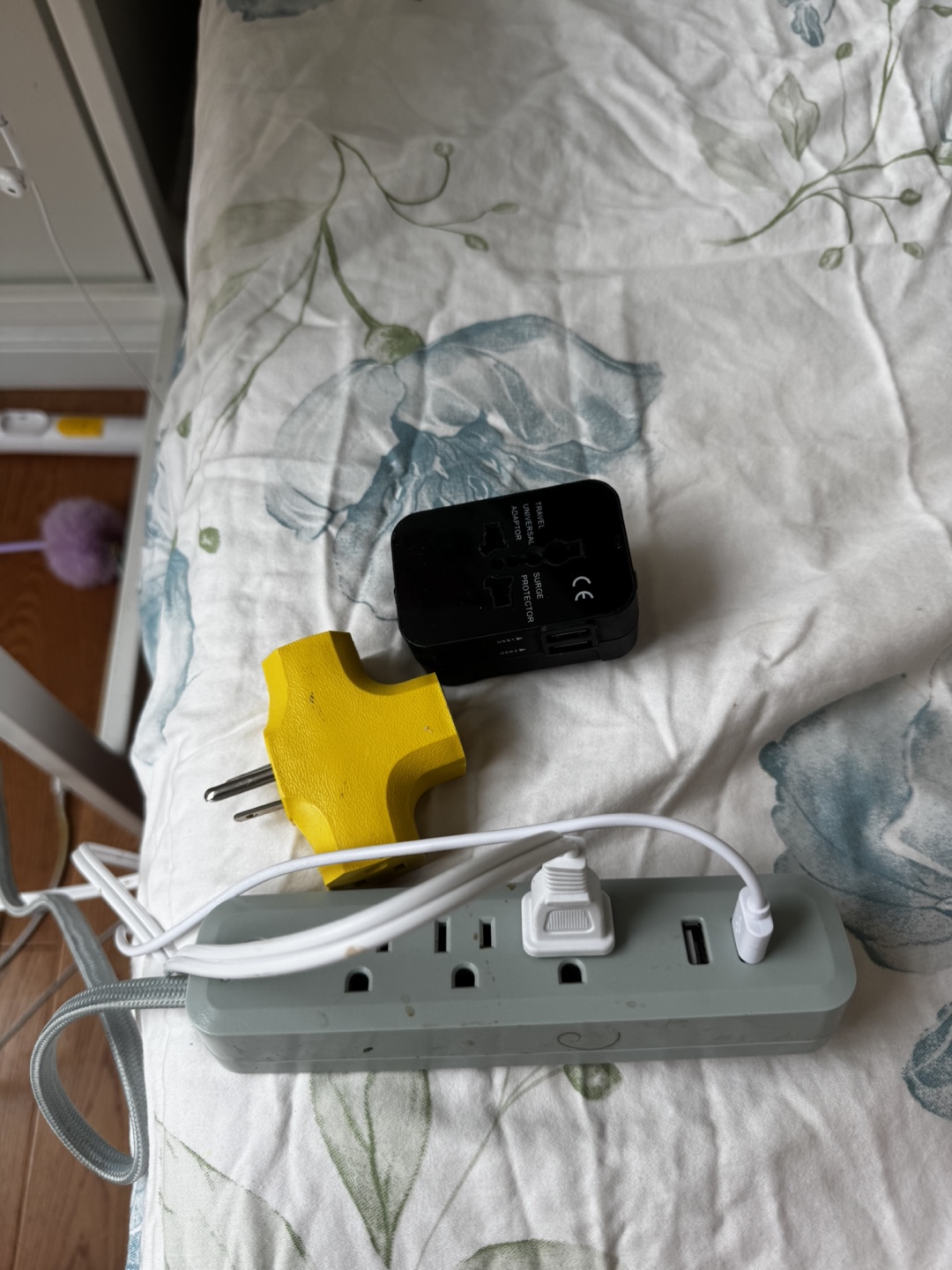 Travel Adaptor, Power Bar & Plug Converter Bundle