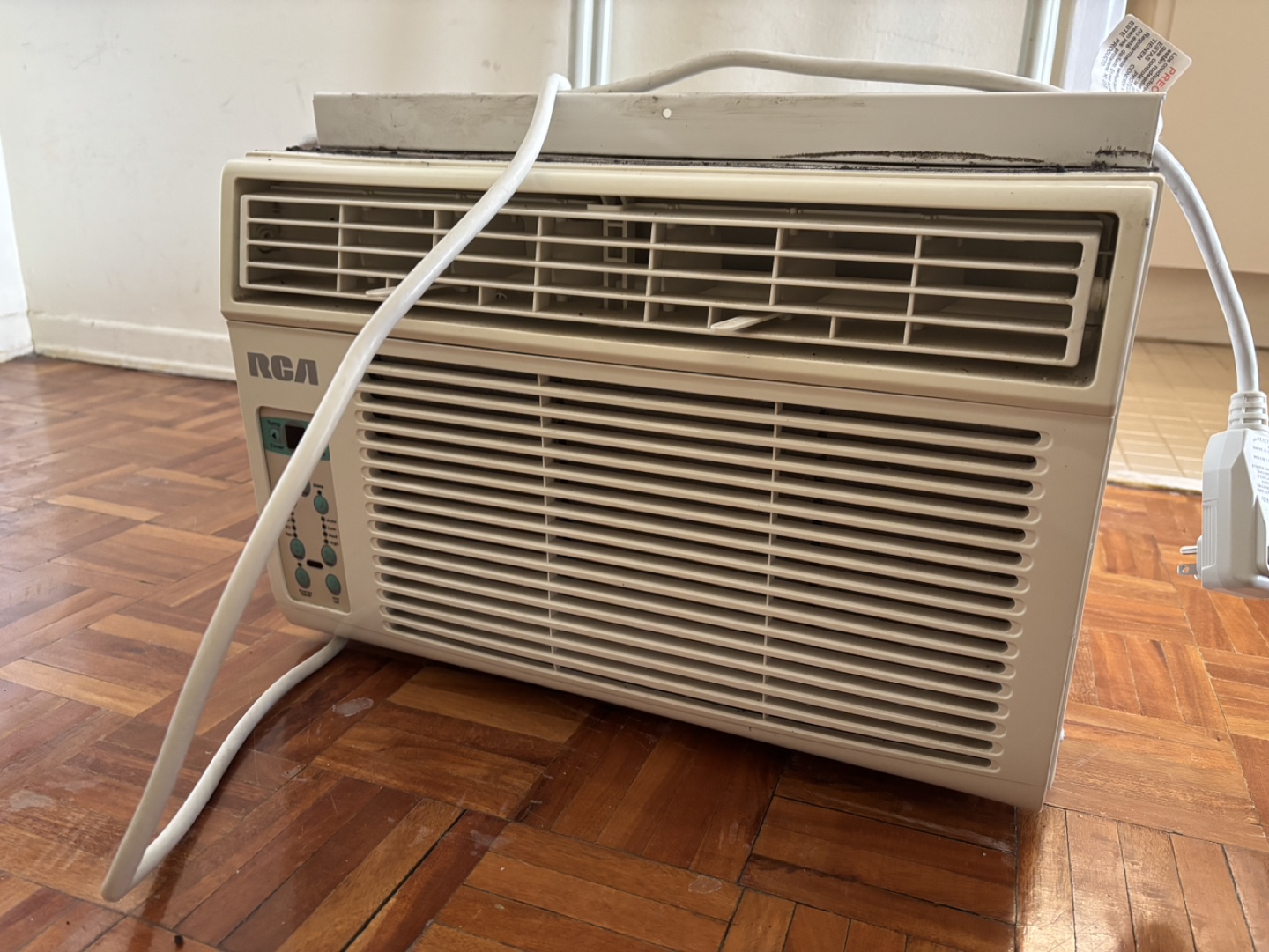 RCA Window Air Conditioner - 8000 BTU