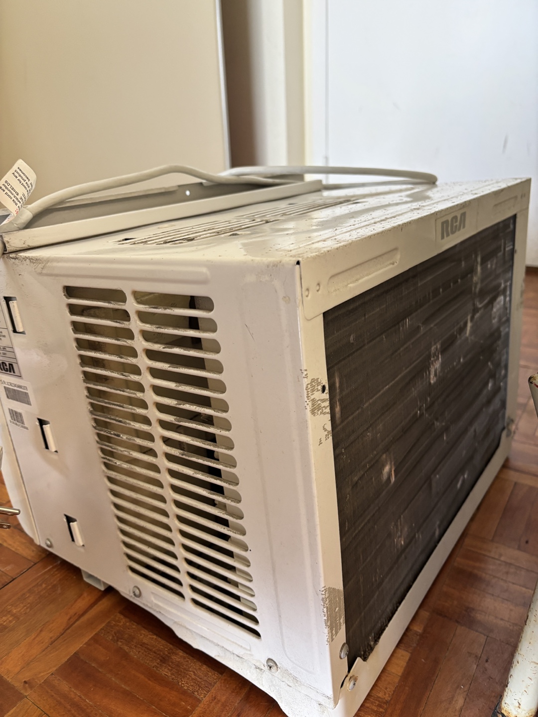 RCA Window Air Conditioner - 8000 BTU - photo 2