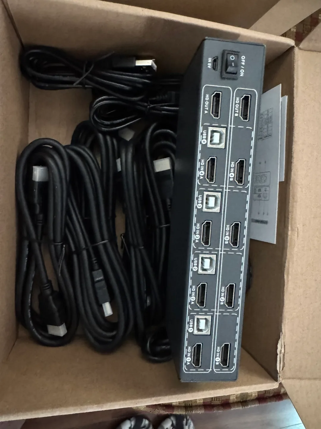Steetek 4-Port KVM Switch Dual Monitor image indicator(2)