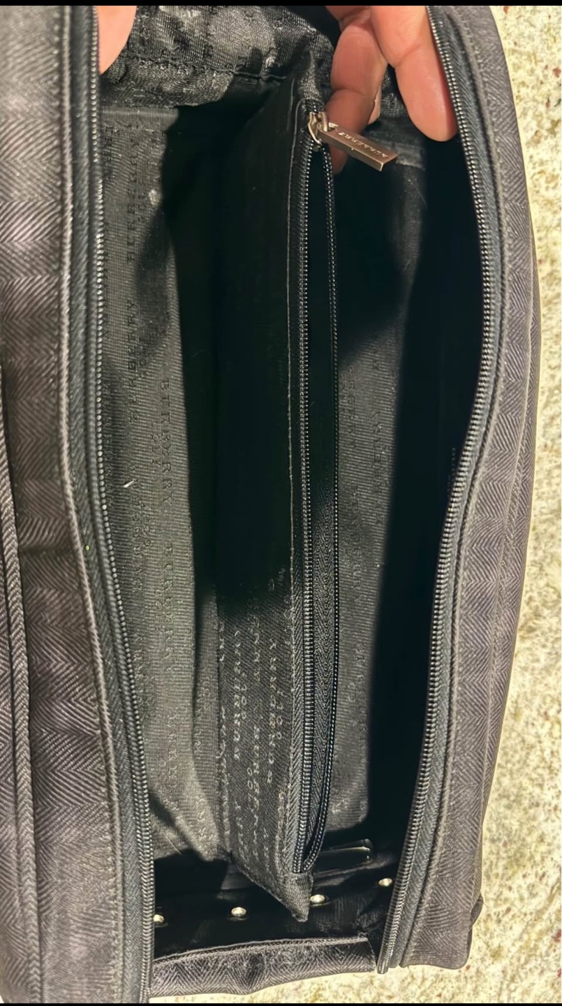 Burberry Toiletry Bag - photo 2