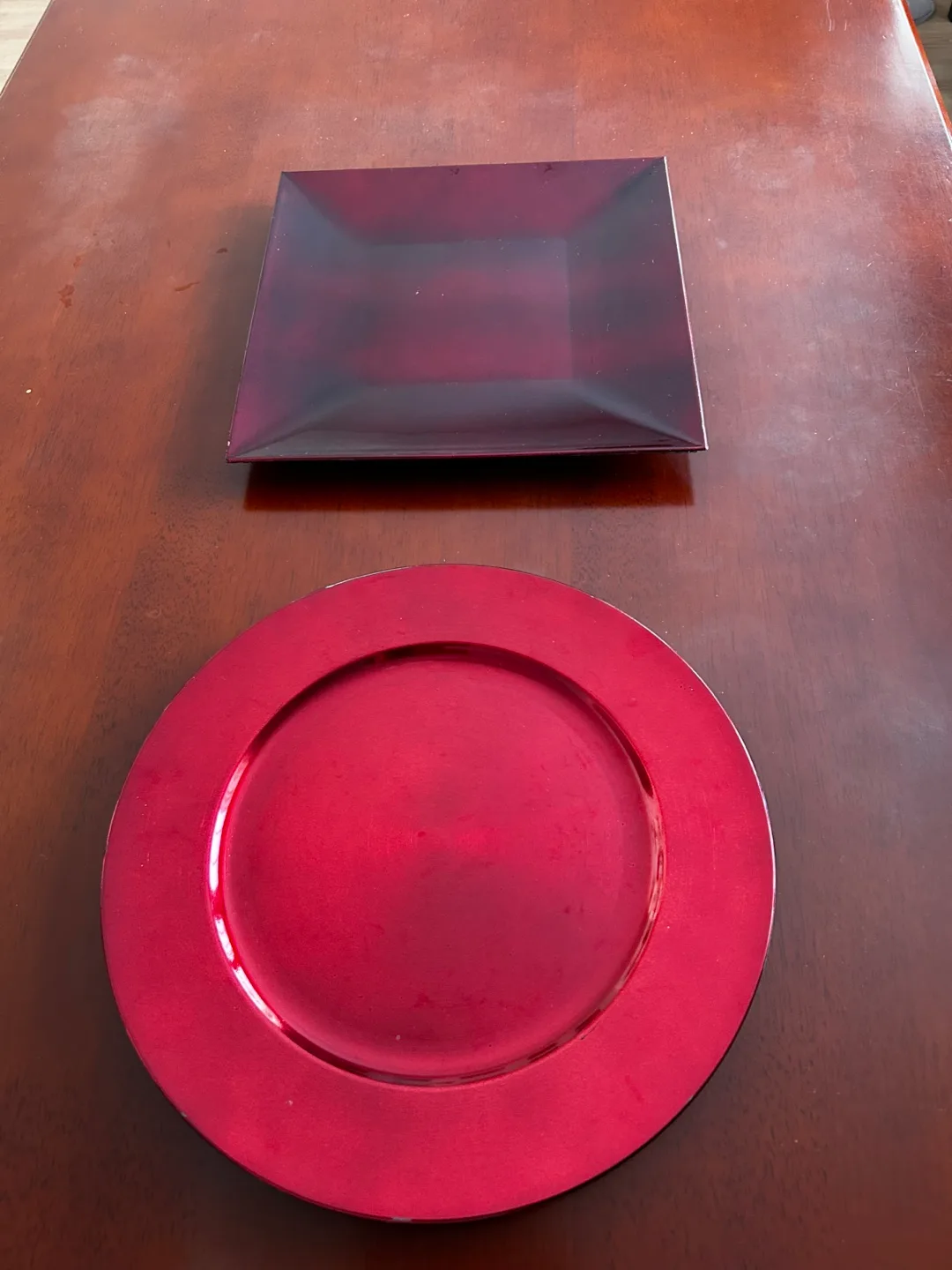Red Charger Plates & Square Plates image indicator(6)