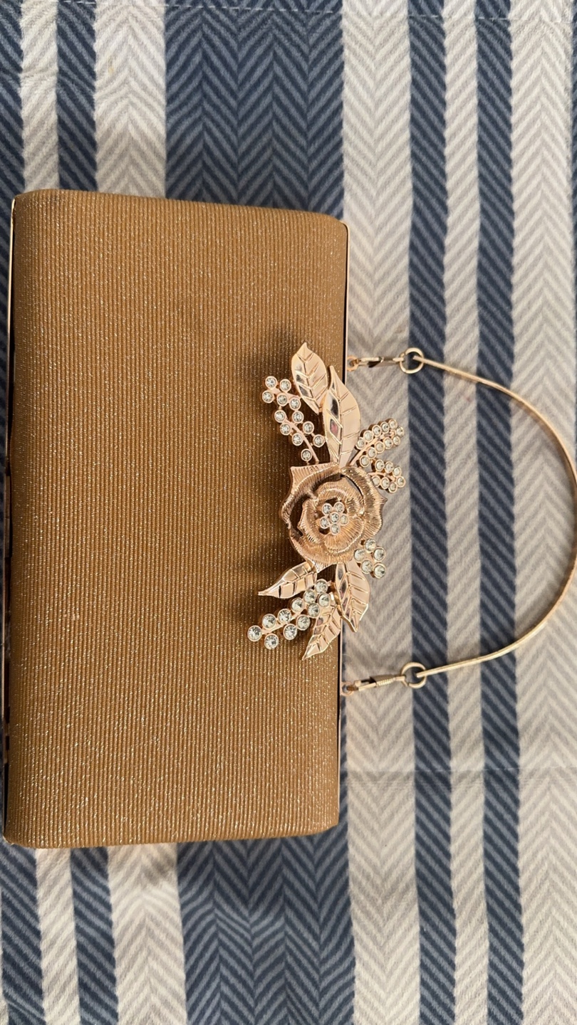Gold sparkly clutch purse with rose embellishment - photo 3