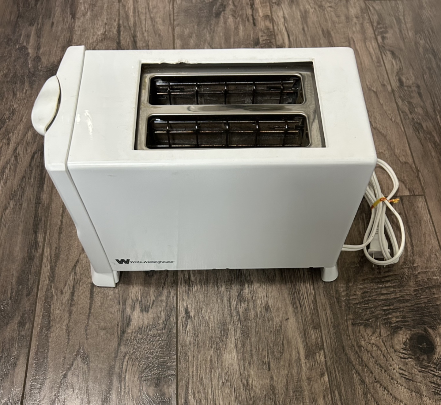 White-Westinghouse 2-Slice Toaster - WWCT22E
