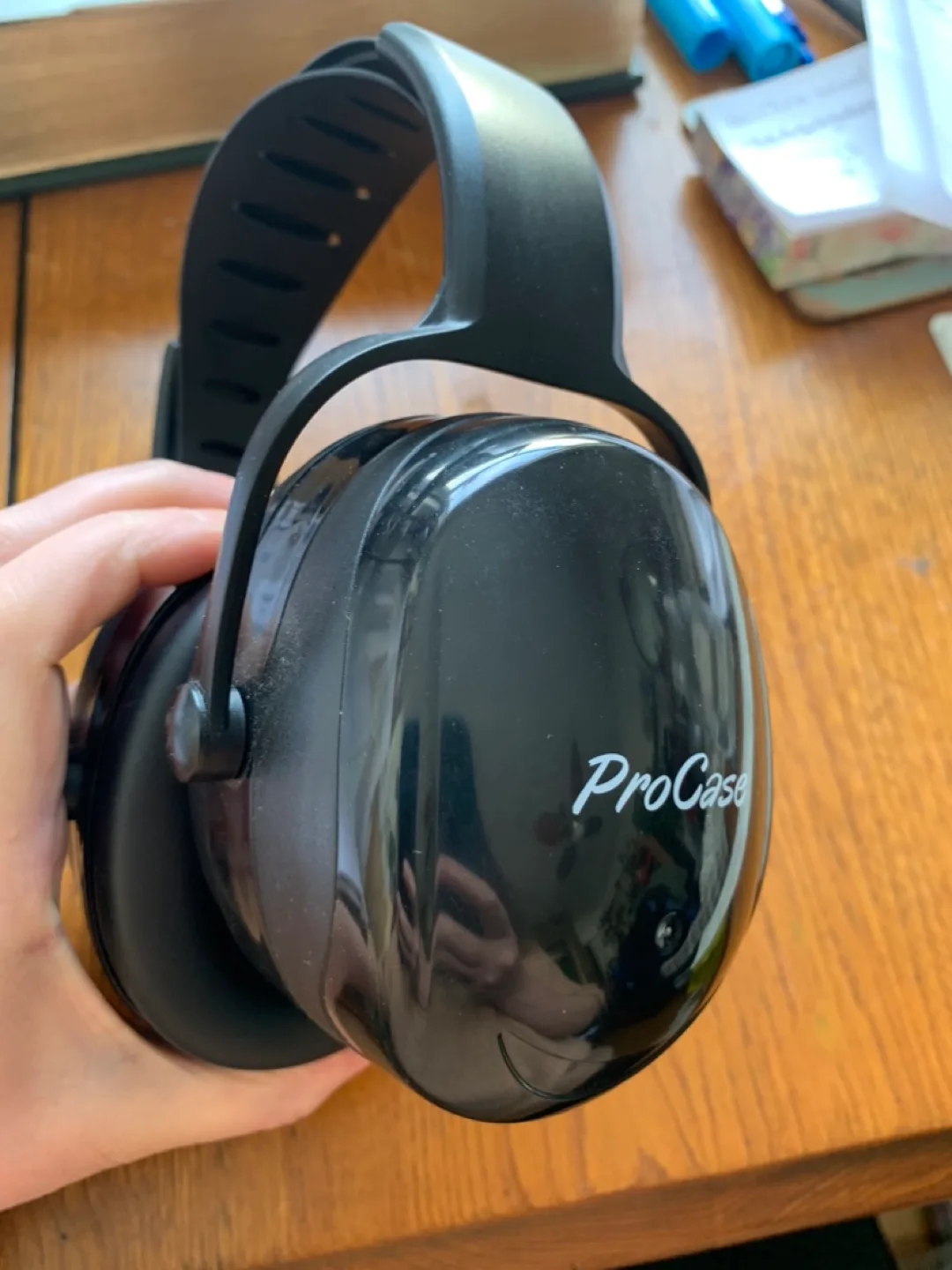 Noise reduction earmuffs image indicator(3)