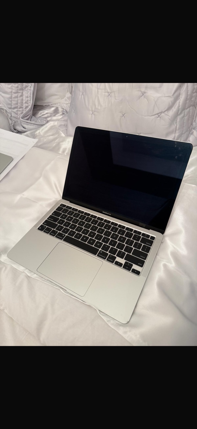 MacBook Air Laptop - photo 2