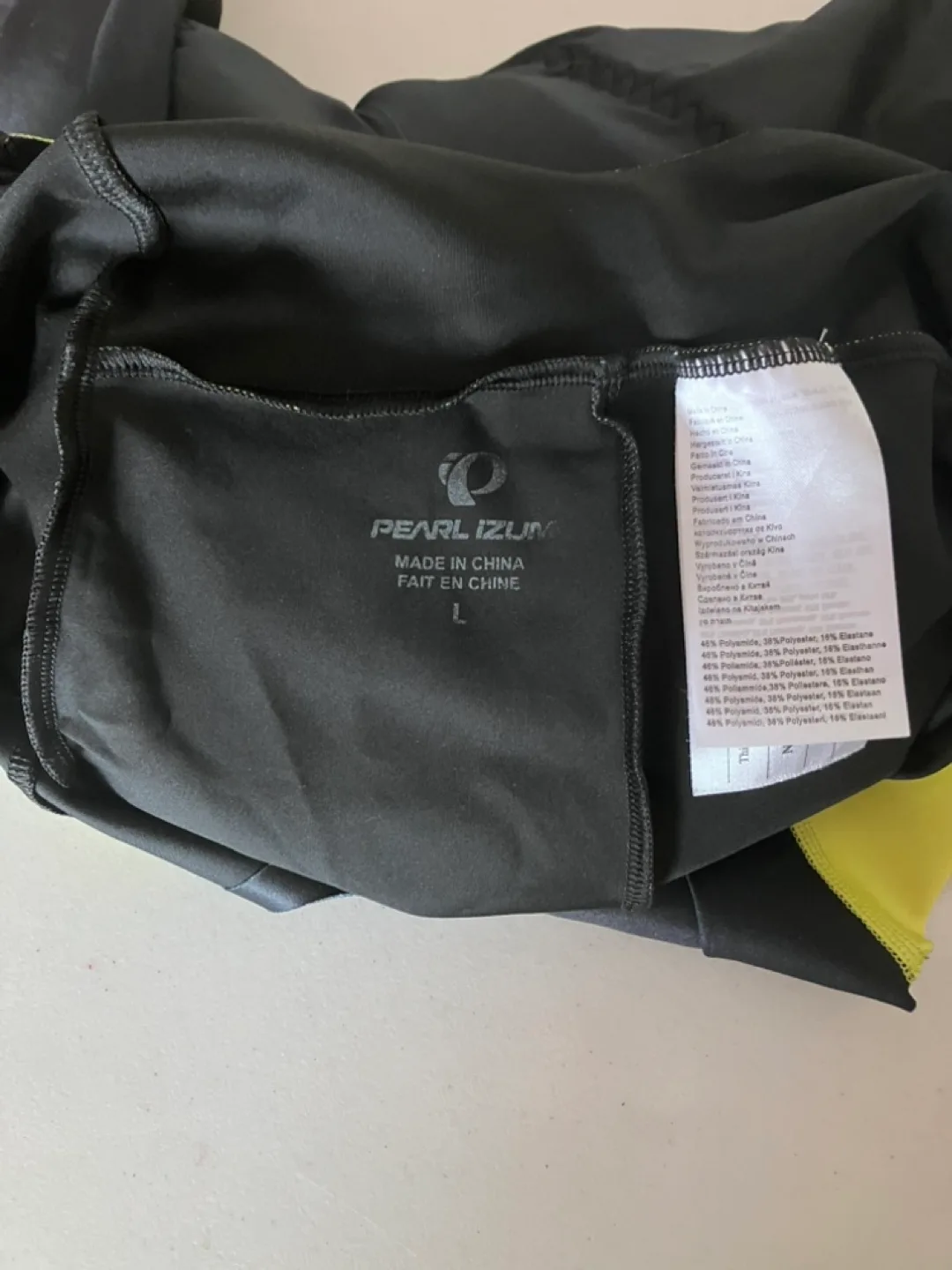 Blacktoe Running Pearl Izumi Cycling Kit - Size Large image indicator(5)