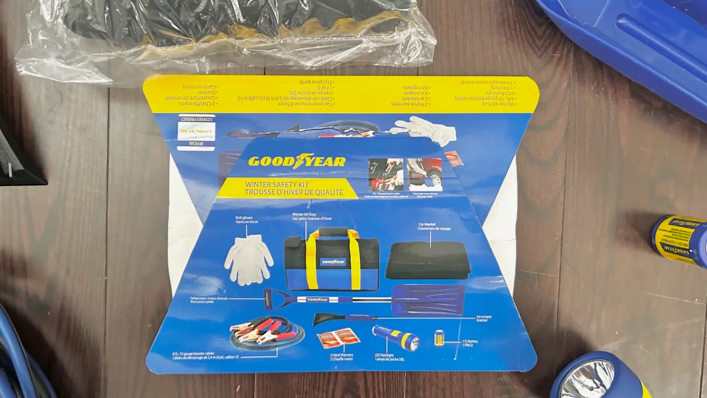 Goodyear Winter Safety Kit image indicator(7)