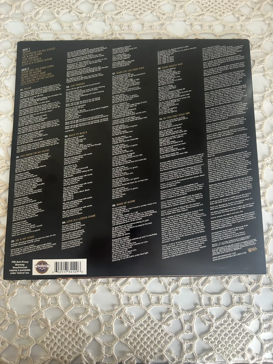 Amy Winehouse “Back to Black” Vinyl image indicator(3)