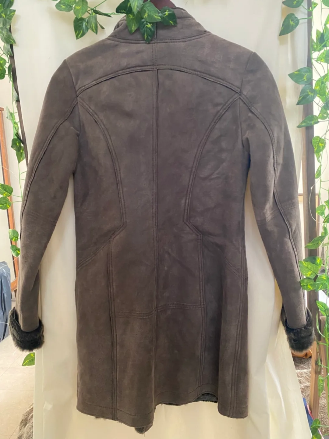Danier Suede Jacket with Faux Fur image indicator(4)