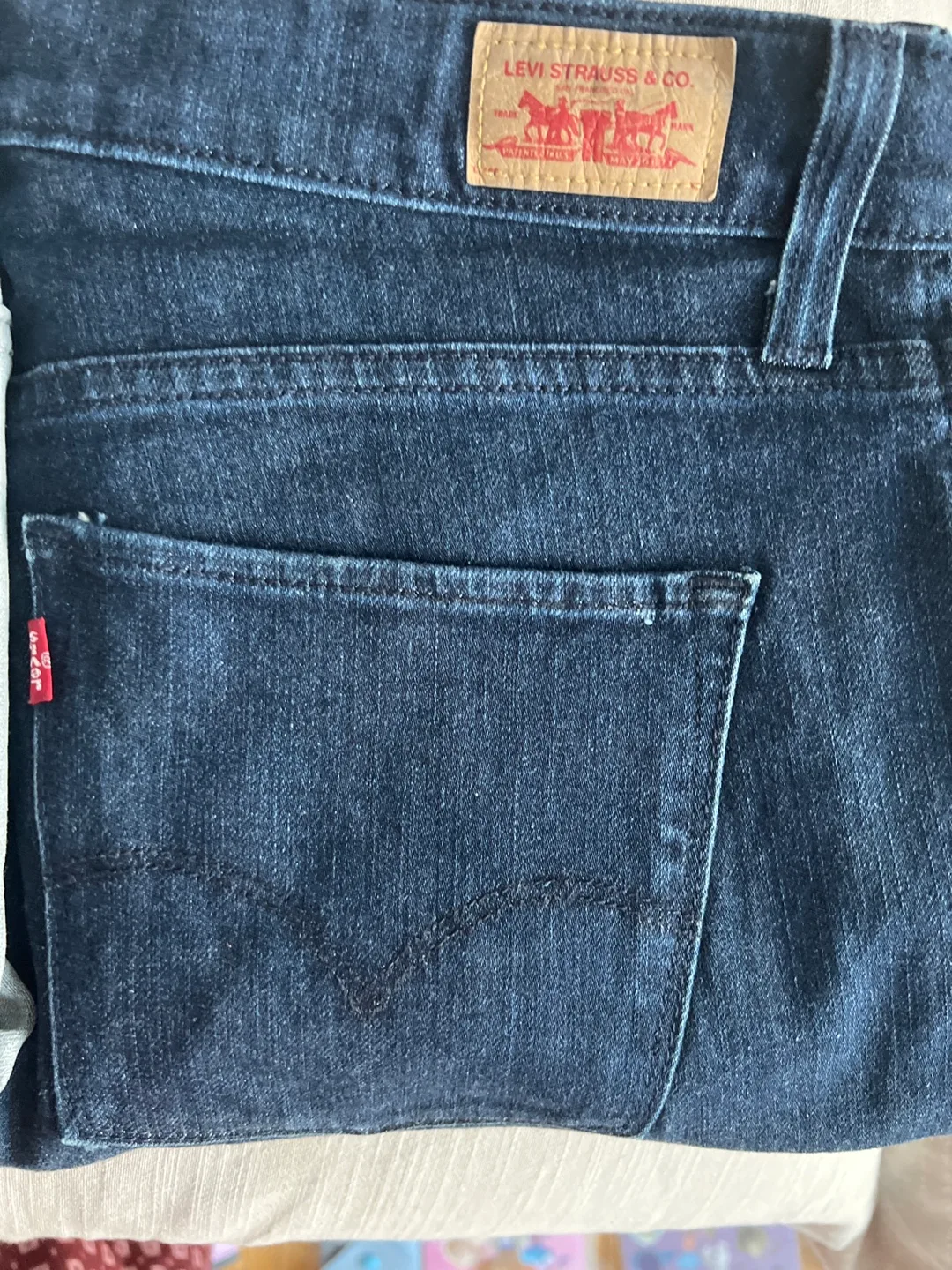 Bundle of 4 Women's Jeans - Various Washes & Brands image indicator(4)