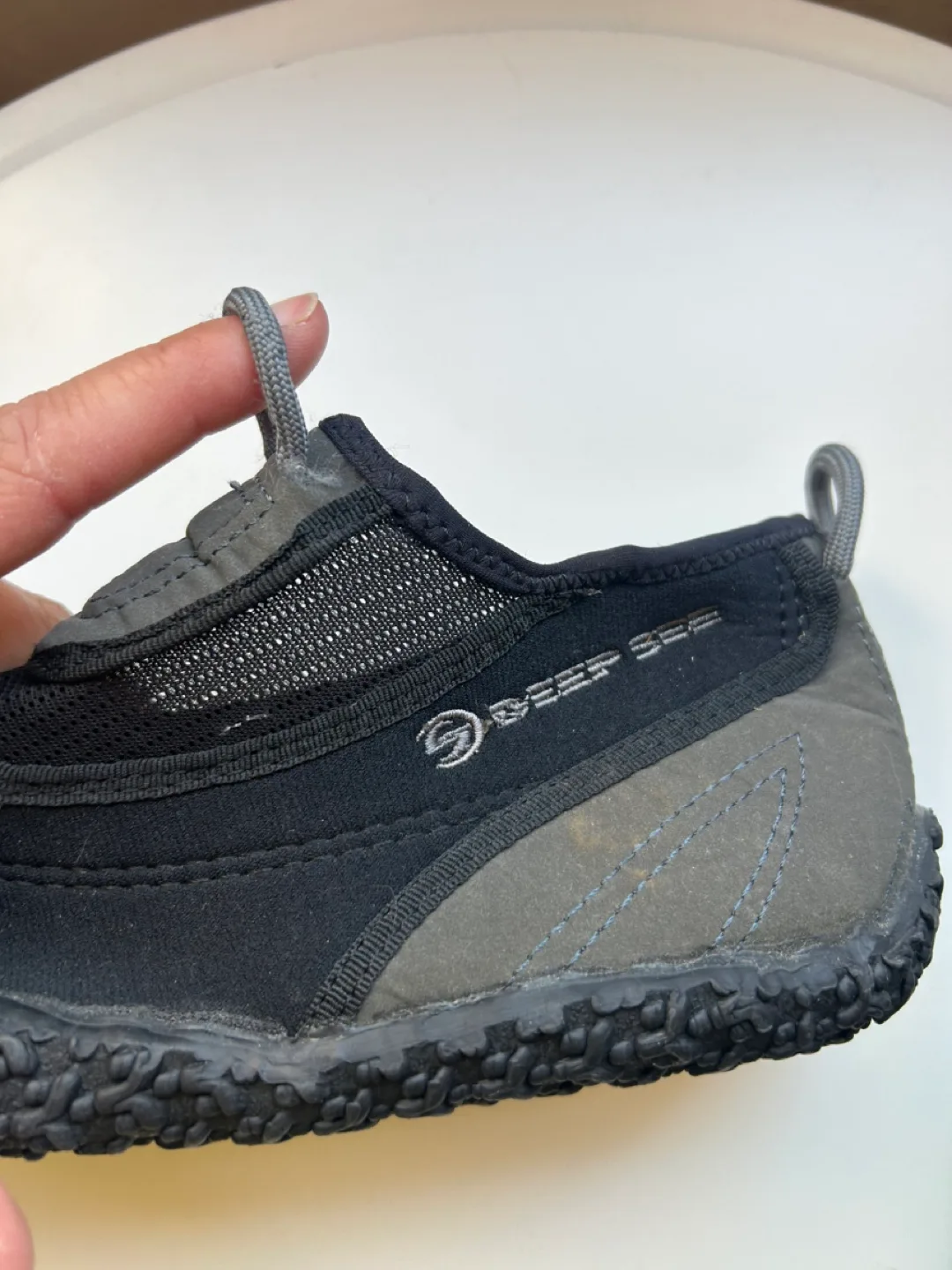 Water Shoes,  Size 7 women’s, never worn image indicator(3)