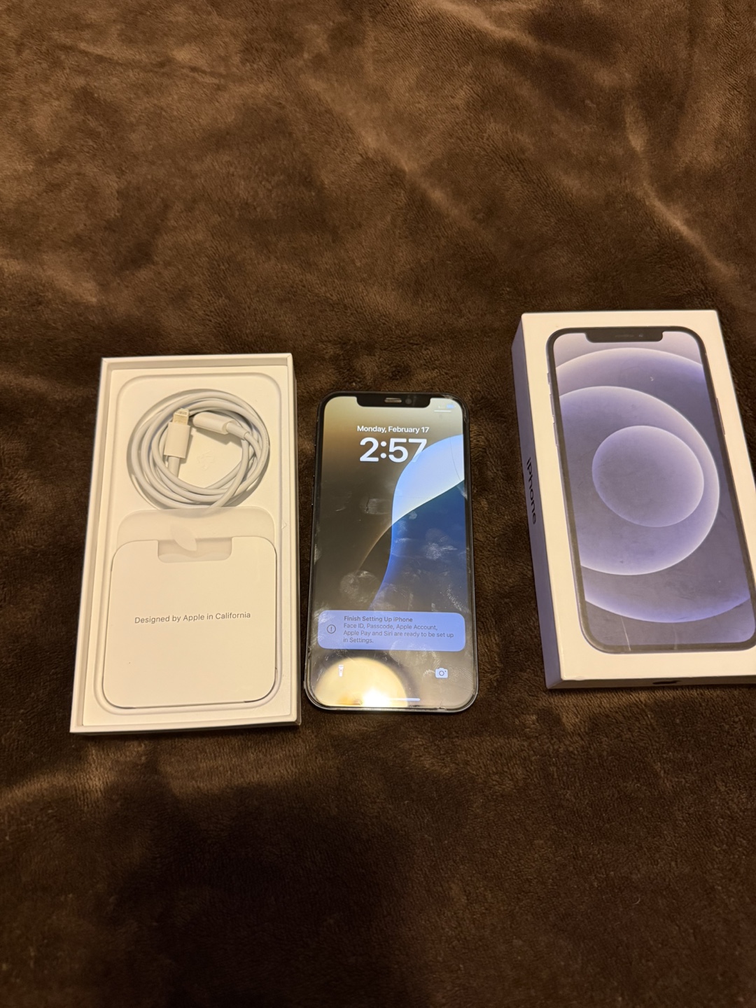 iPhone 12 Midnight 128 GB - Boxed