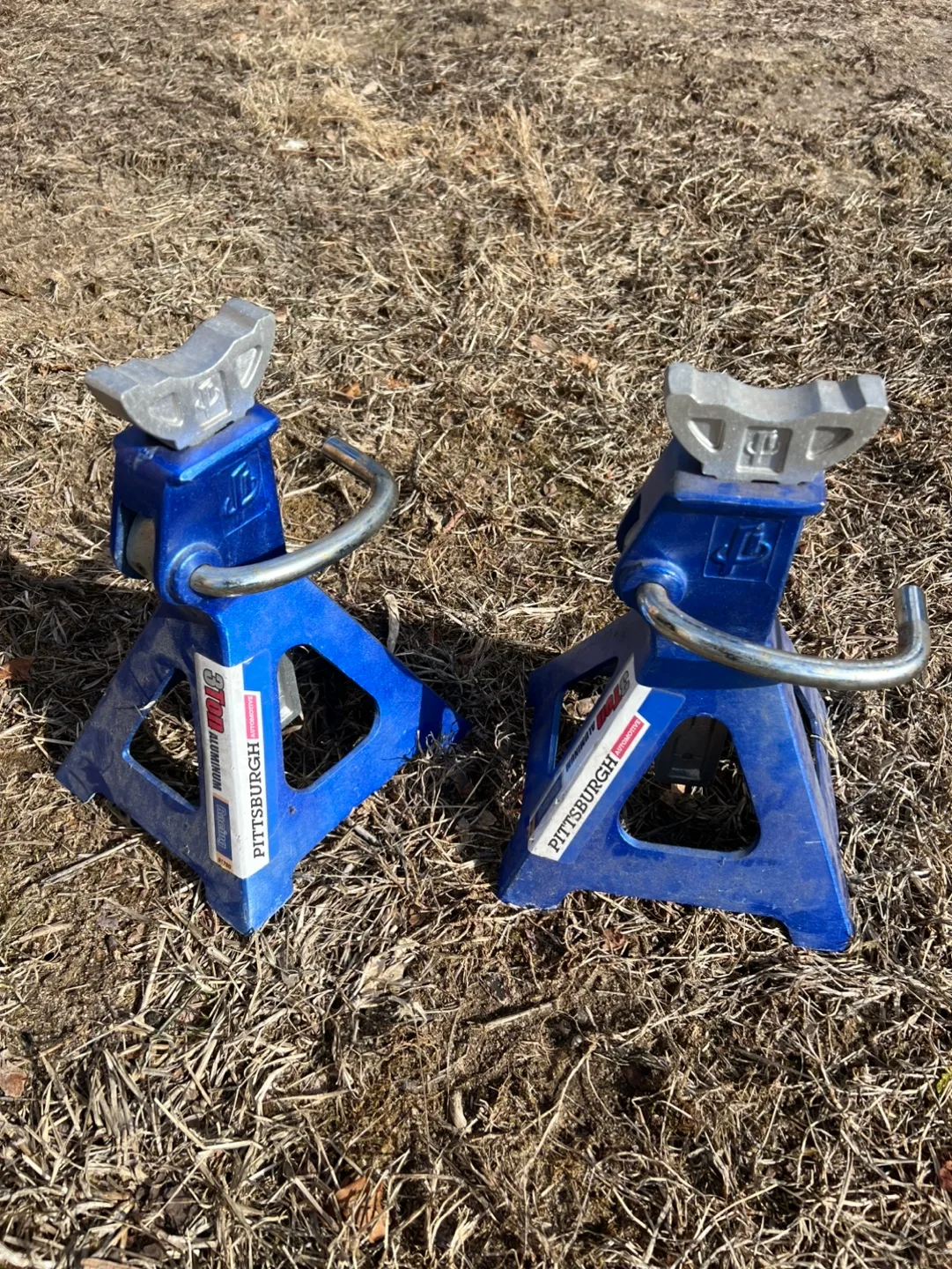 Pair of Pittsburgh Automotive 3 Ton Aluminum Racing Jack Stands image indicator(3)