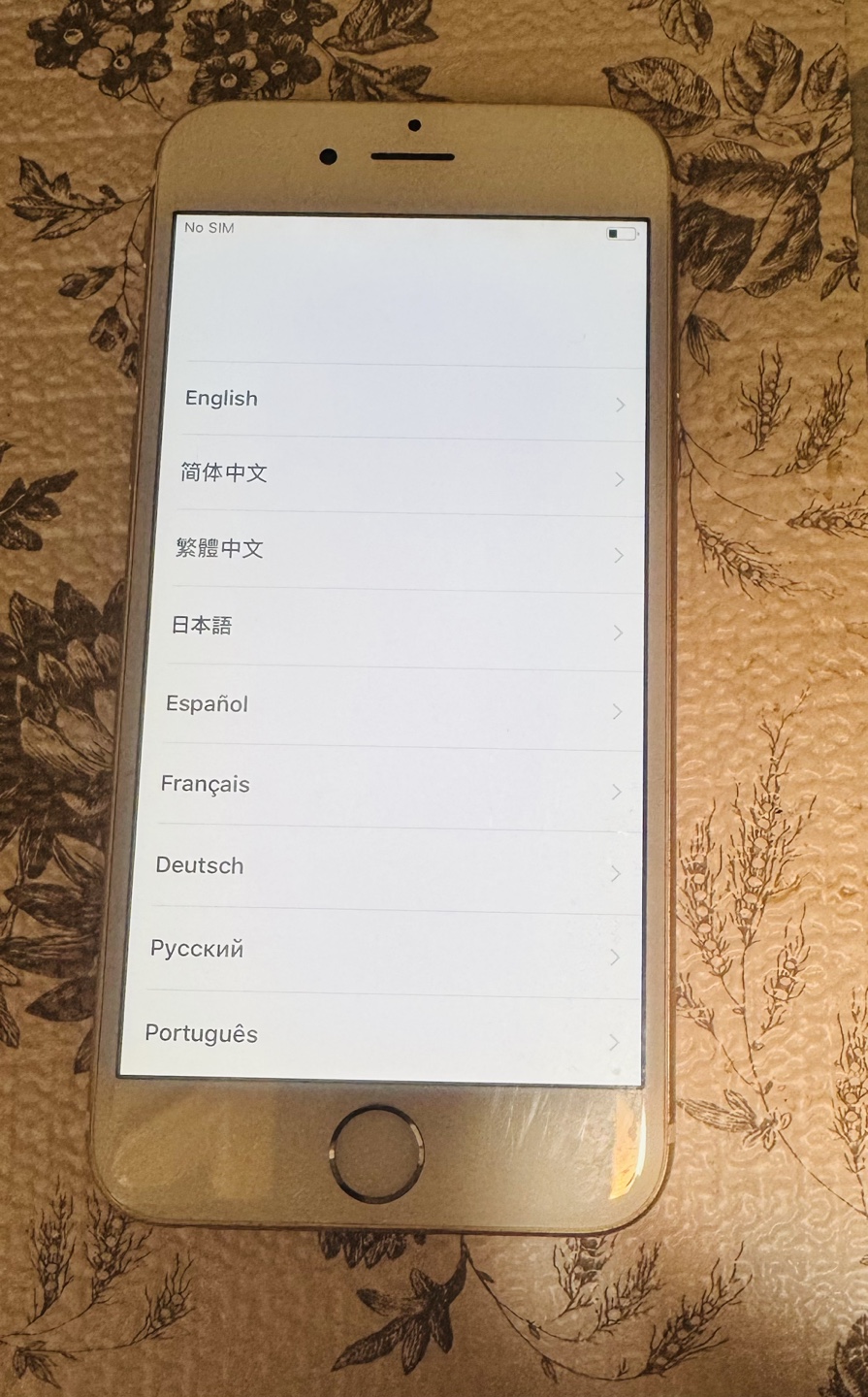 Gold iPhone 6s - photo 2