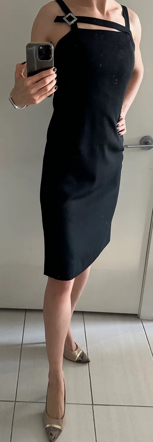 Black Sleeveless Cocktail Dress image indicator(2)