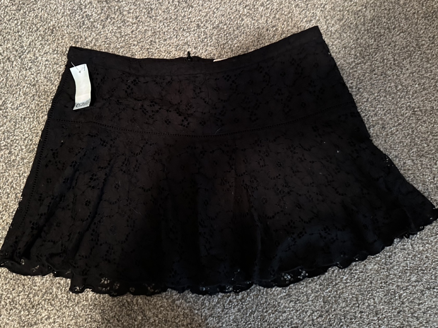 New with Tag Aritzia Black Lace Mini Skirt Size 8 - photo 2
