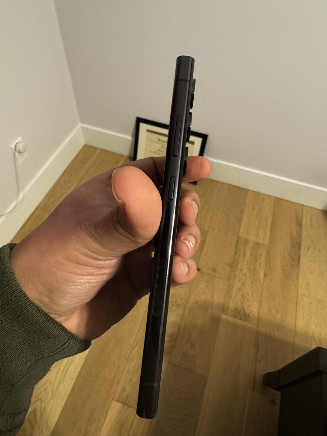 Samsung Galaxy S22 Ultra - Used Smartphone - photo 4