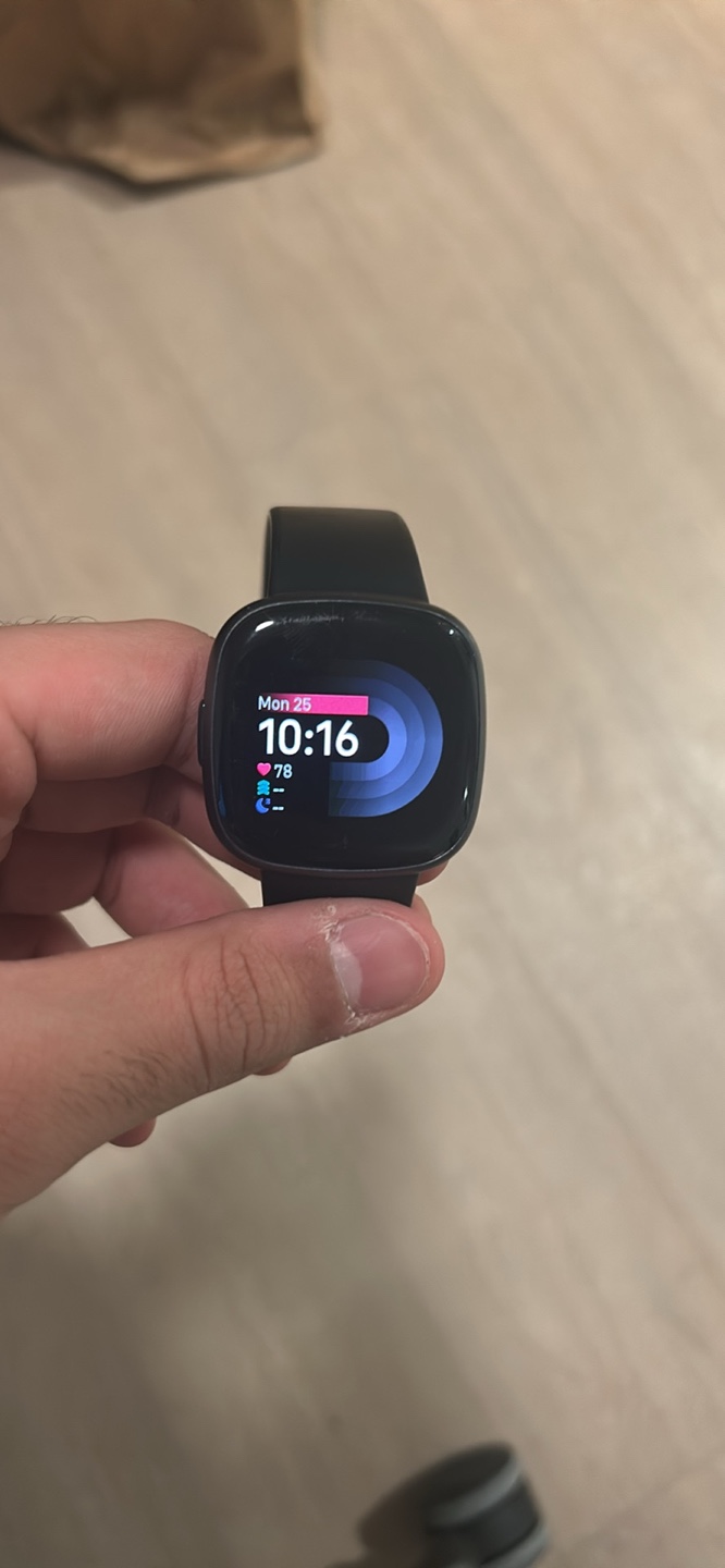 Fitbit Versa 4