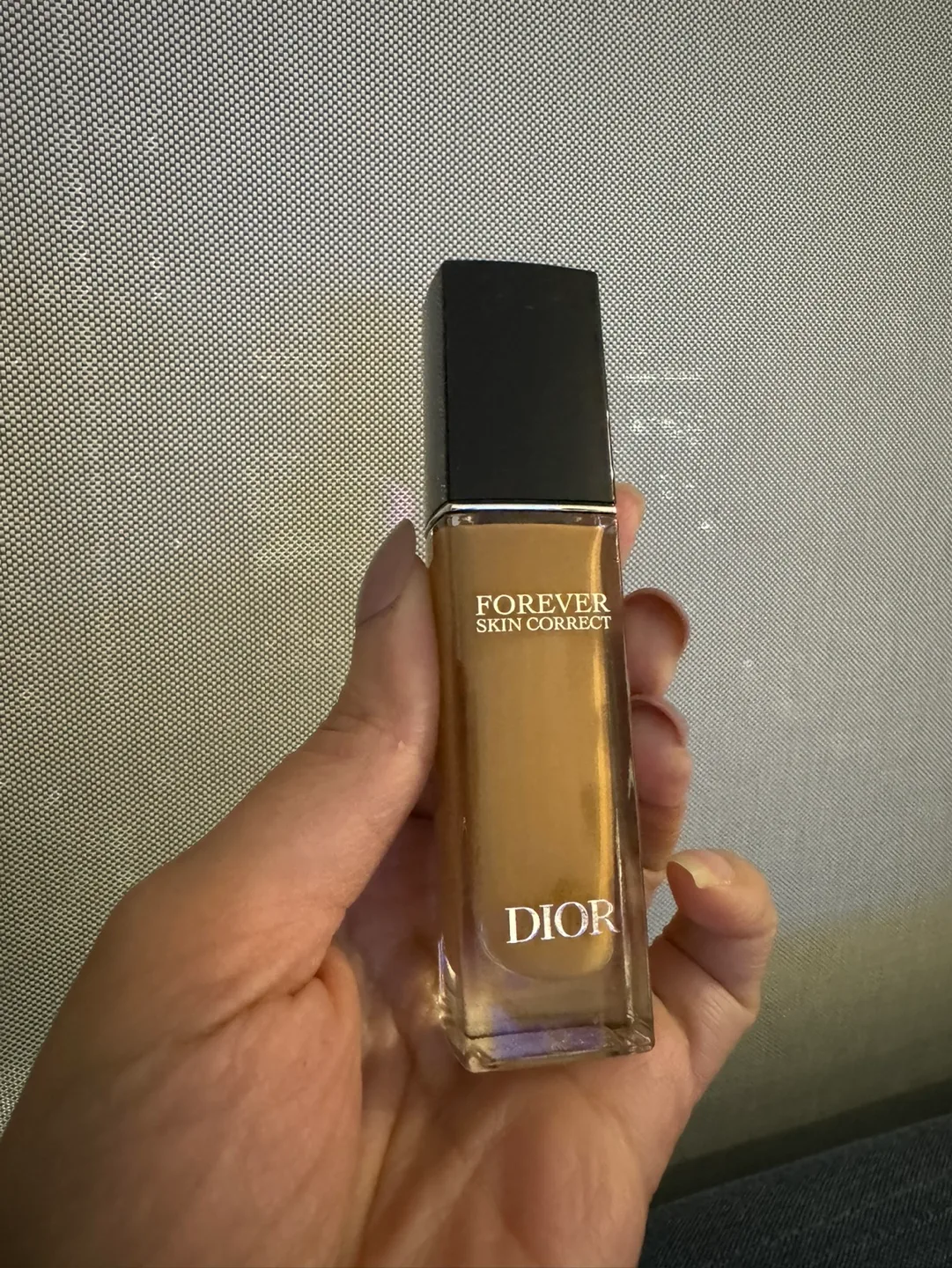 Dior Forever Skin Correct Concealer 4W Warm image indicator(6)