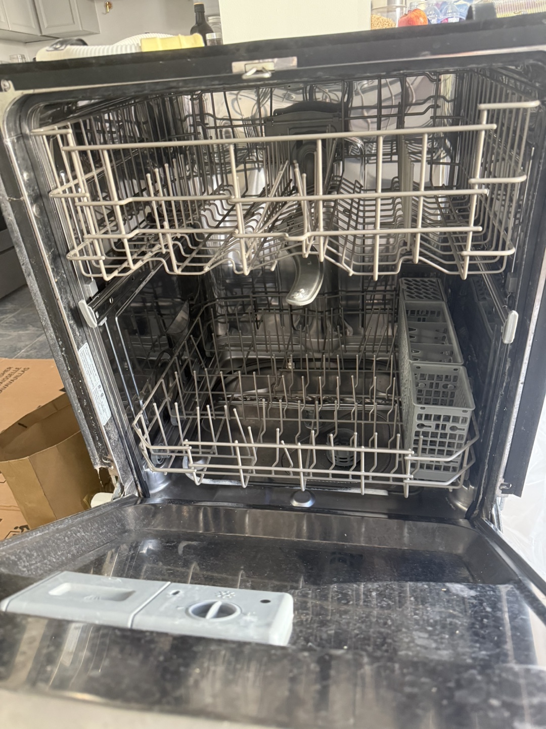 GE Built-in Dishwasher - photo 2