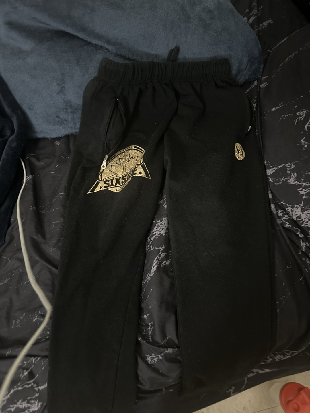 SixSide Clothing Hoodie and Joggers Set - photo 2
