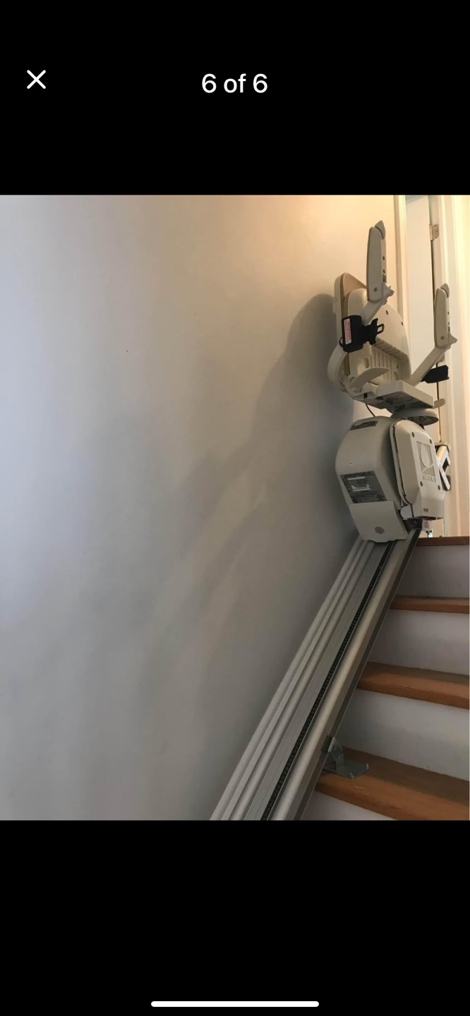 Acorn Stairlift-Gently used-2 different sizes avail - photo 4