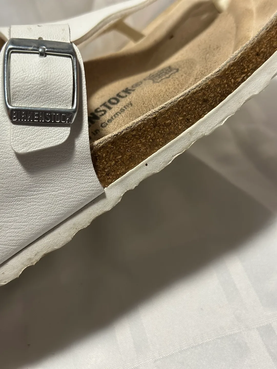 Birkenstock Gizeh White Patent Sandals image indicator(2)