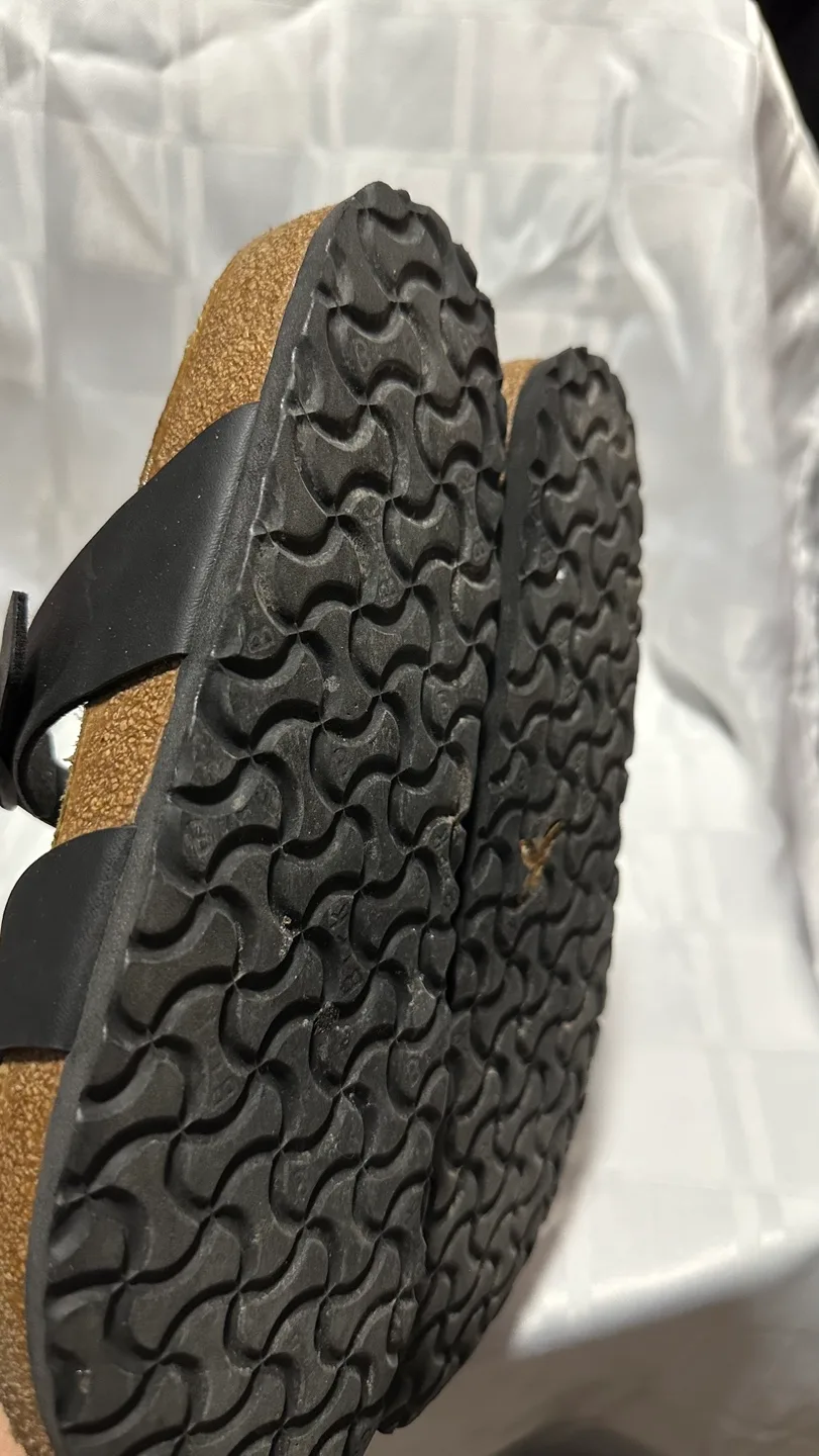 Birkenstock Gizeh Sandals - Black - Size 9.0 image indicator(5)