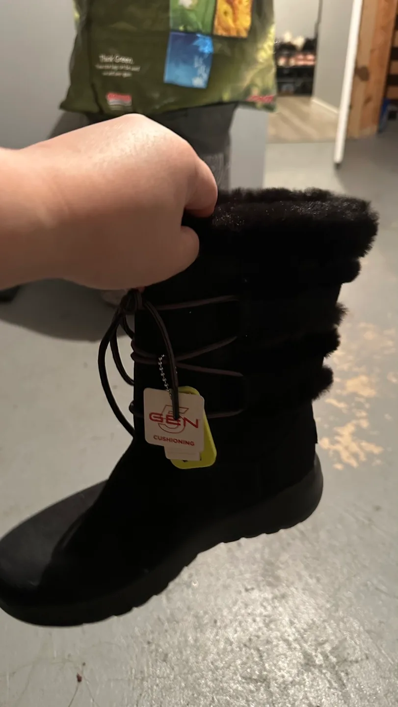 Skechers Women's Black Winter Boots Size 7 image indicator(3)