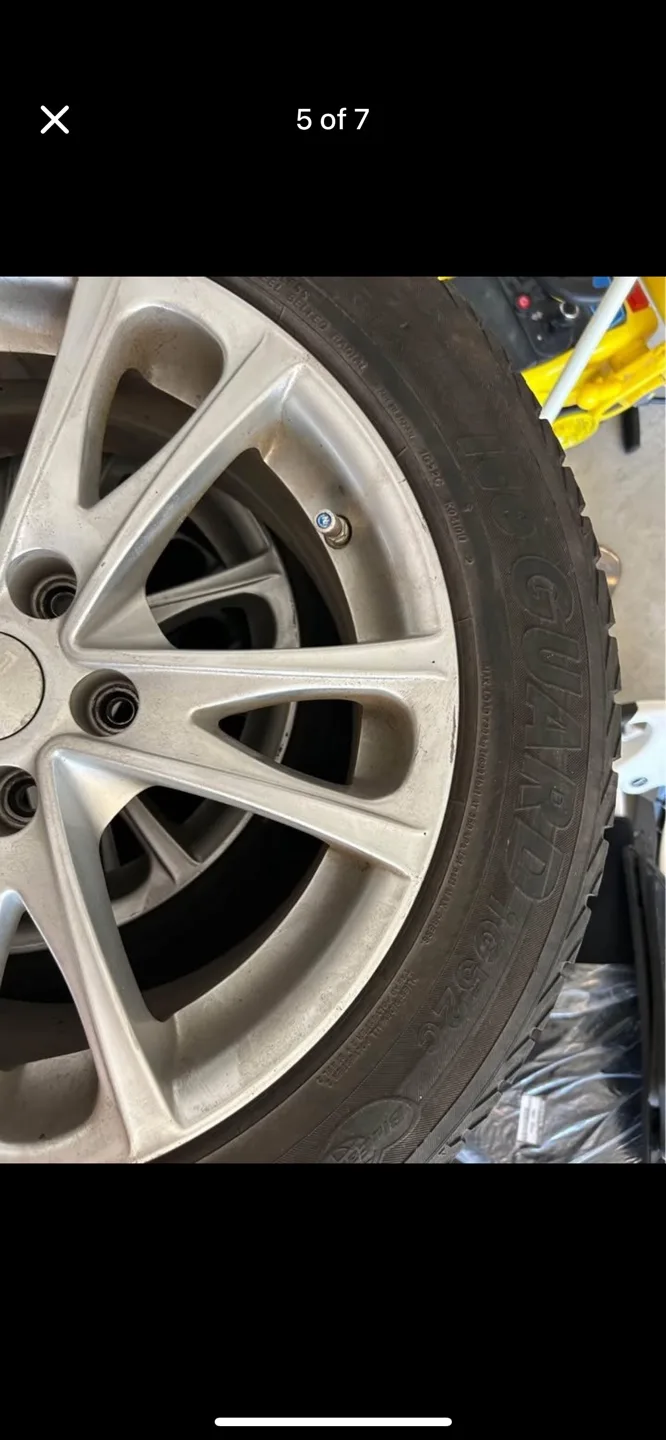 Yokohama Ice Guard winter tired . 5x VM VM 114. 3 bolt.m image indicator(5)