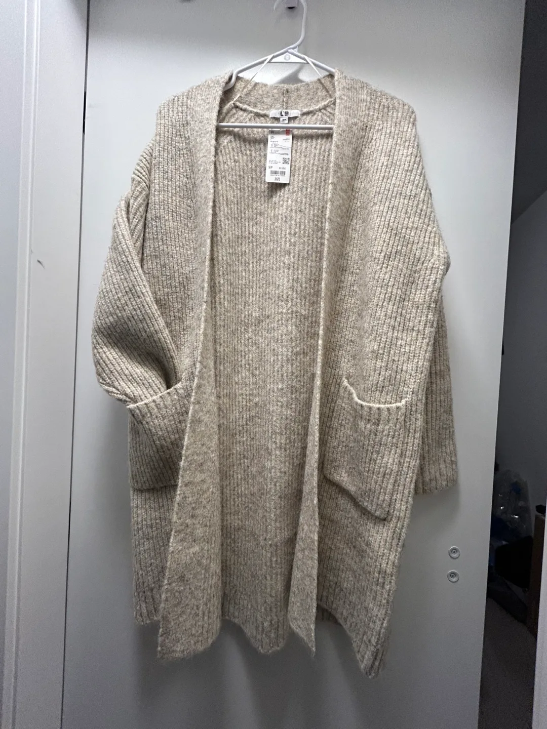 UNIQLO Women's Knitted Long Coat image indicator(2)