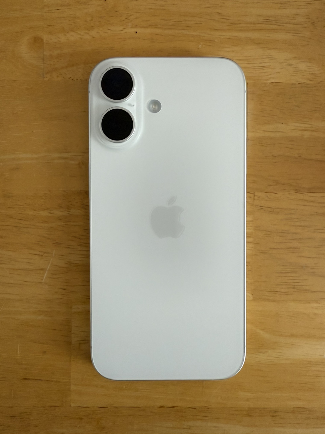 iPhone 16 128GB White - photo 3