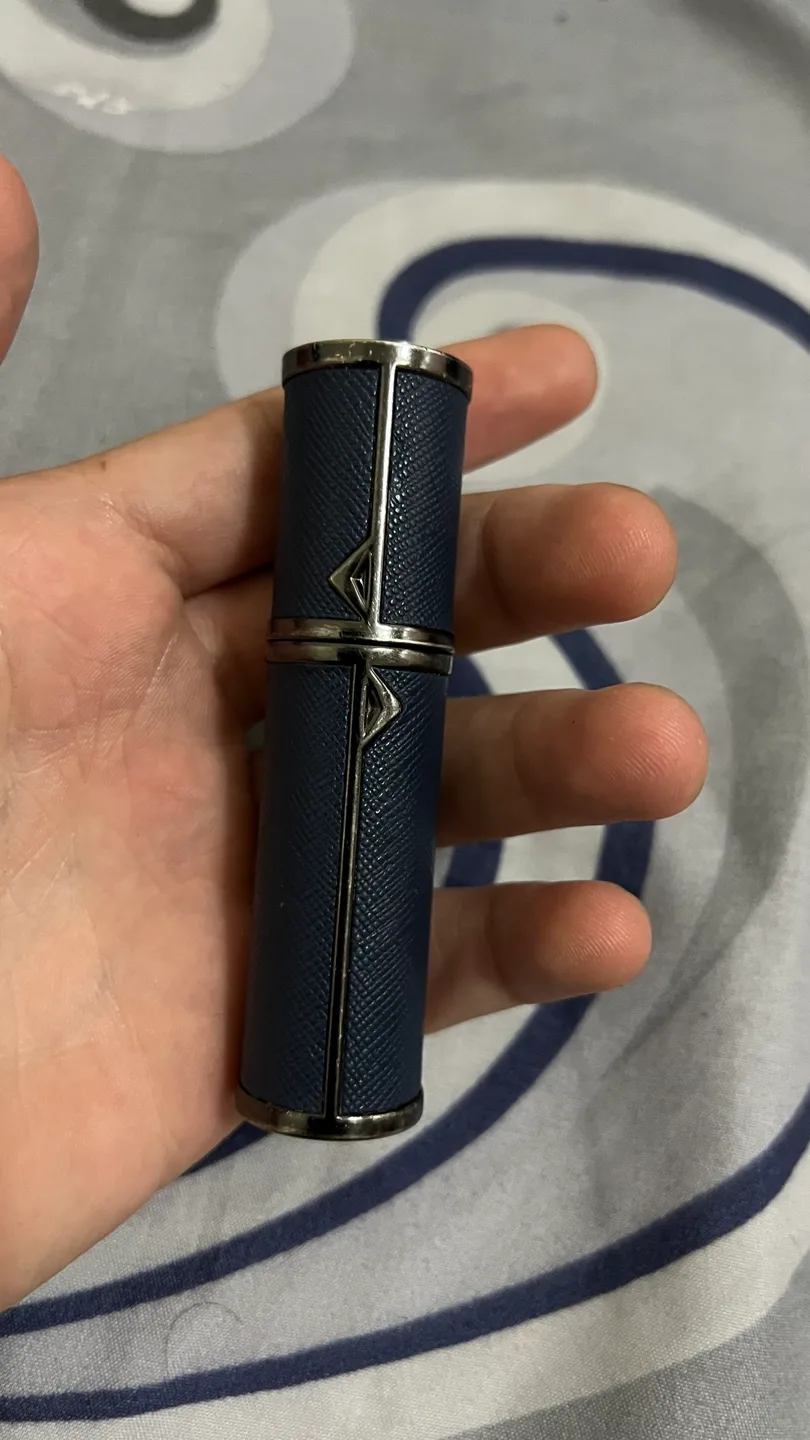 Empty Refillable Perfume Atomizer with Case image indicator(2)