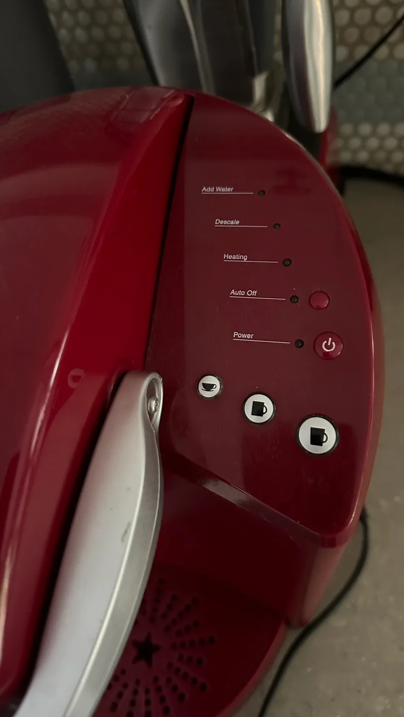 Keurig K15 Single Serve K-Cup Pod Coffee Maker - Red image indicator(3)