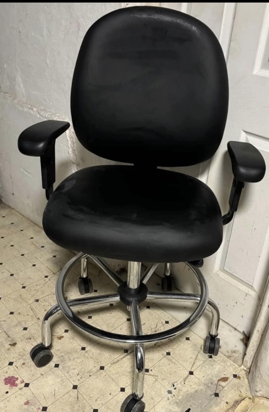 Black Rolling Office Chair