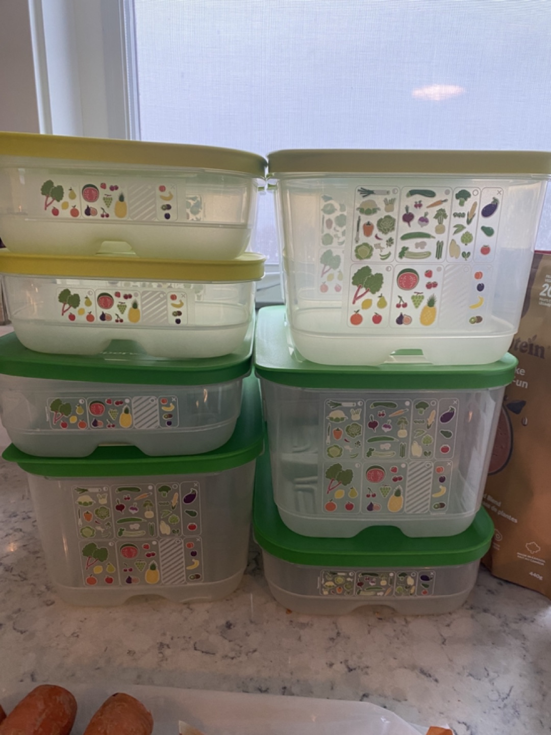 Set of 8 Tupperware FridgeSmart Containers