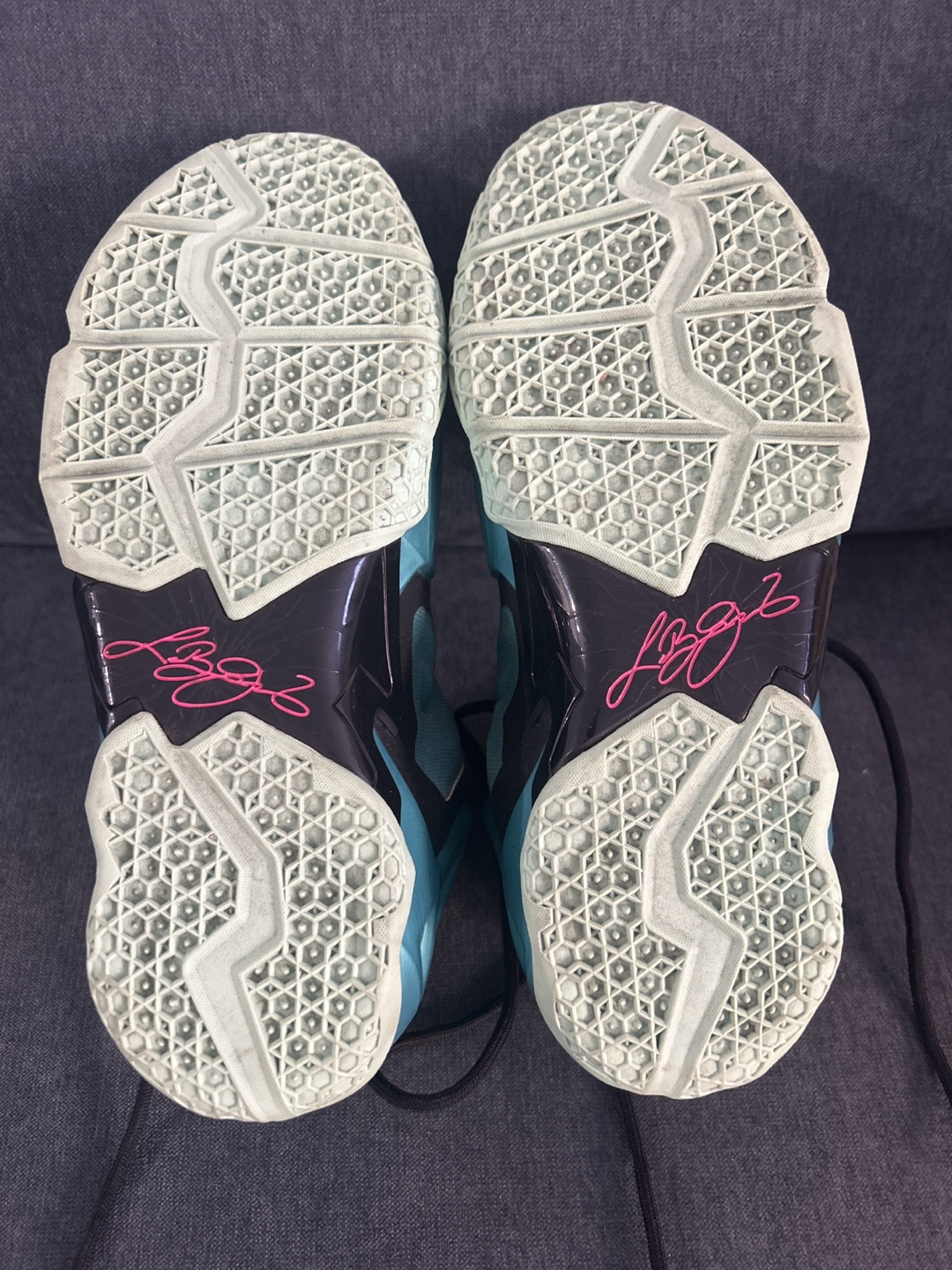 Nike LeBron X (10) Basketball Shoes - photo 2