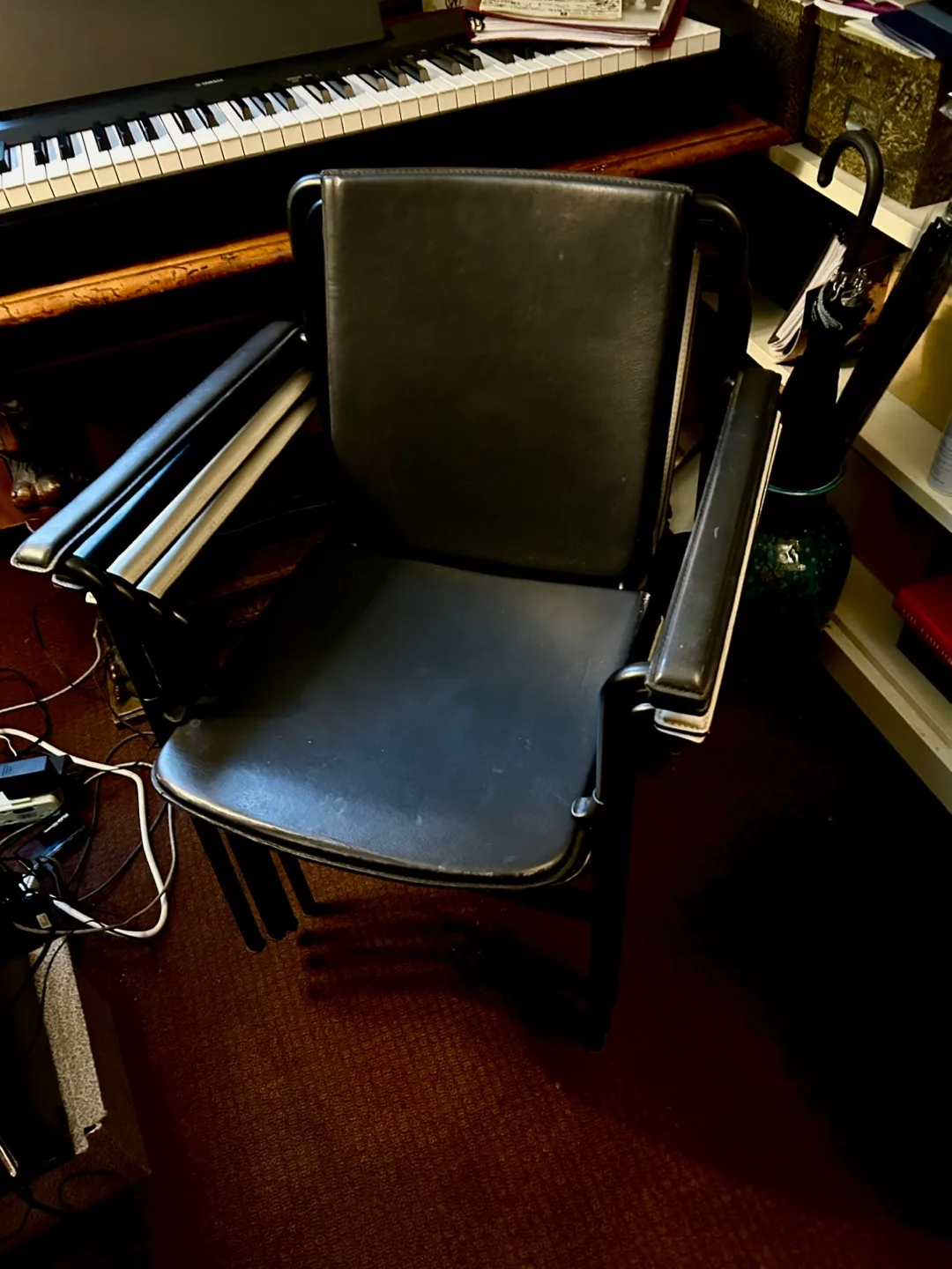 Four Italian designer chairs image indicator(2)