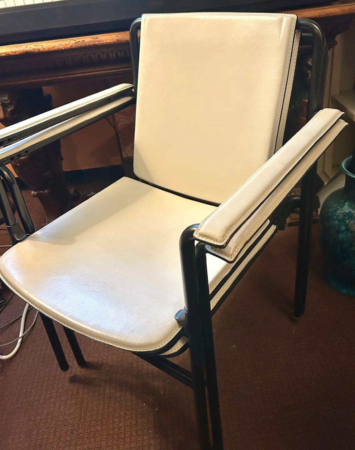 Four Italian designer chairs image indicator(3)