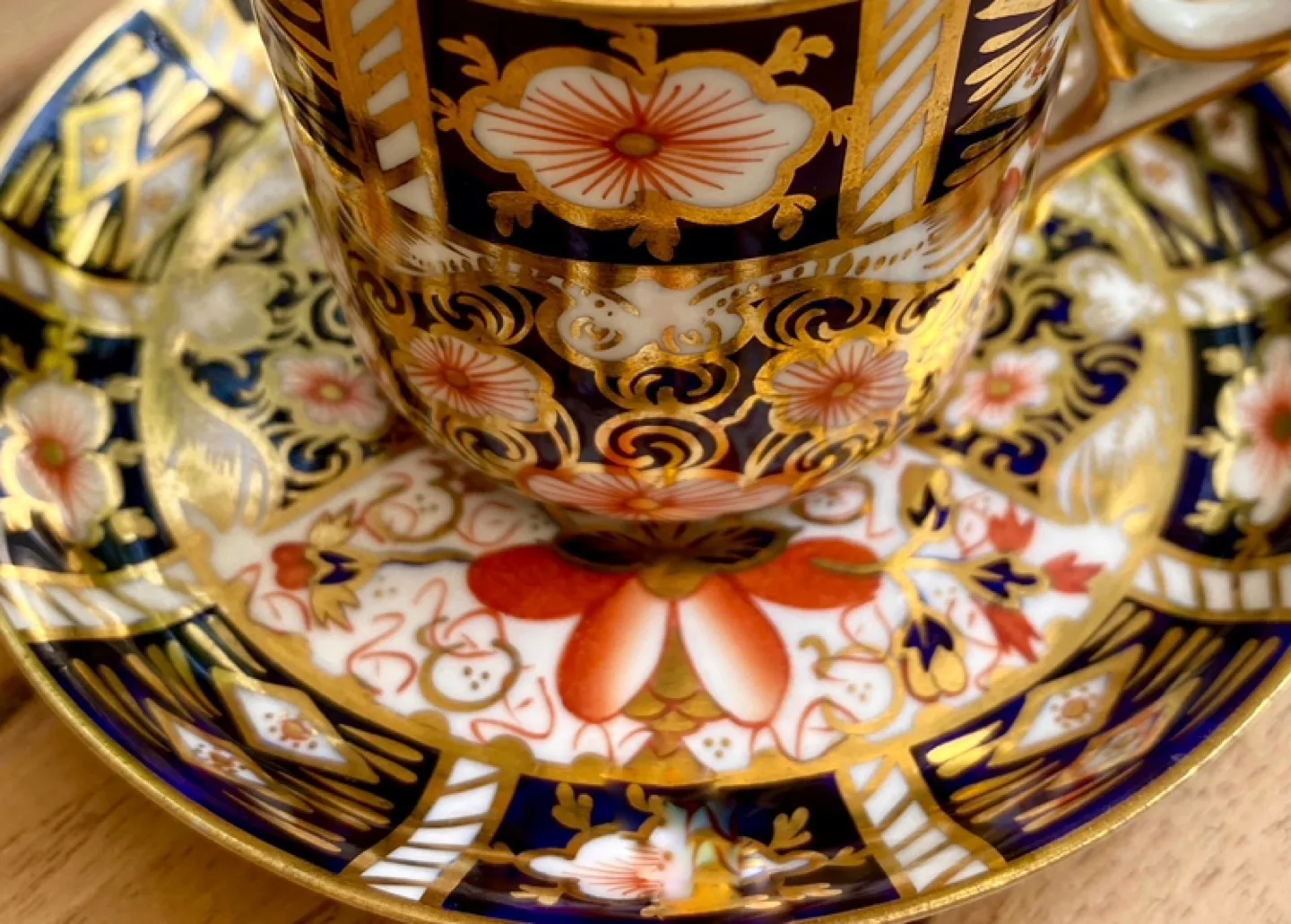 EARLY1900’s Royal Crown Derby Imari 2451 demitasse cups/saucers image indicator(9)