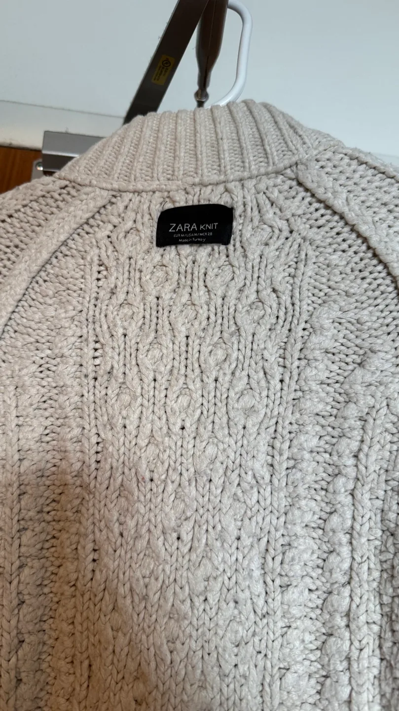 Cream-coloured Zara Knit Cable Knit Sweater thumbnail