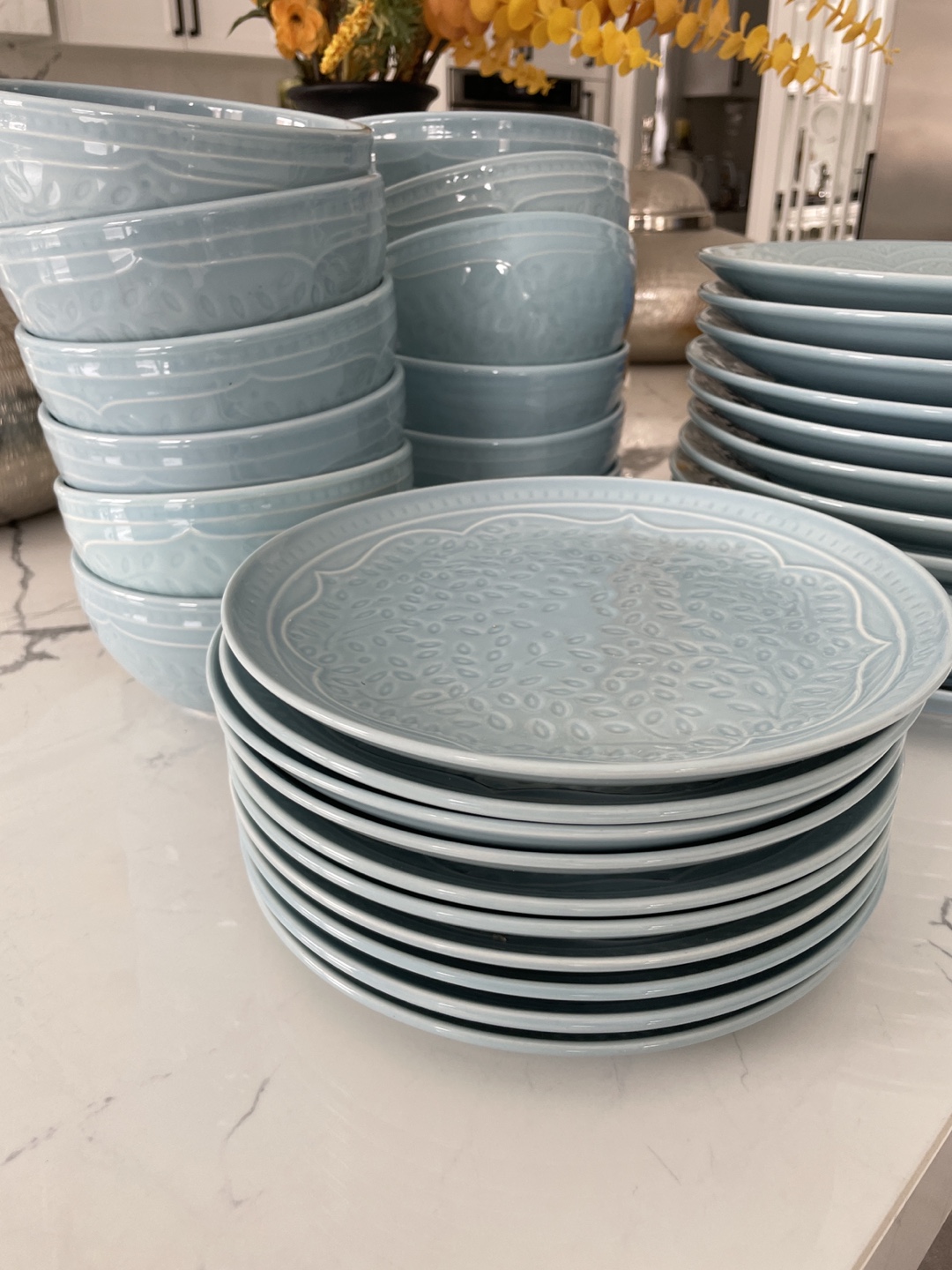 Beautiful Light Blue Dinnerware Set - photo 3