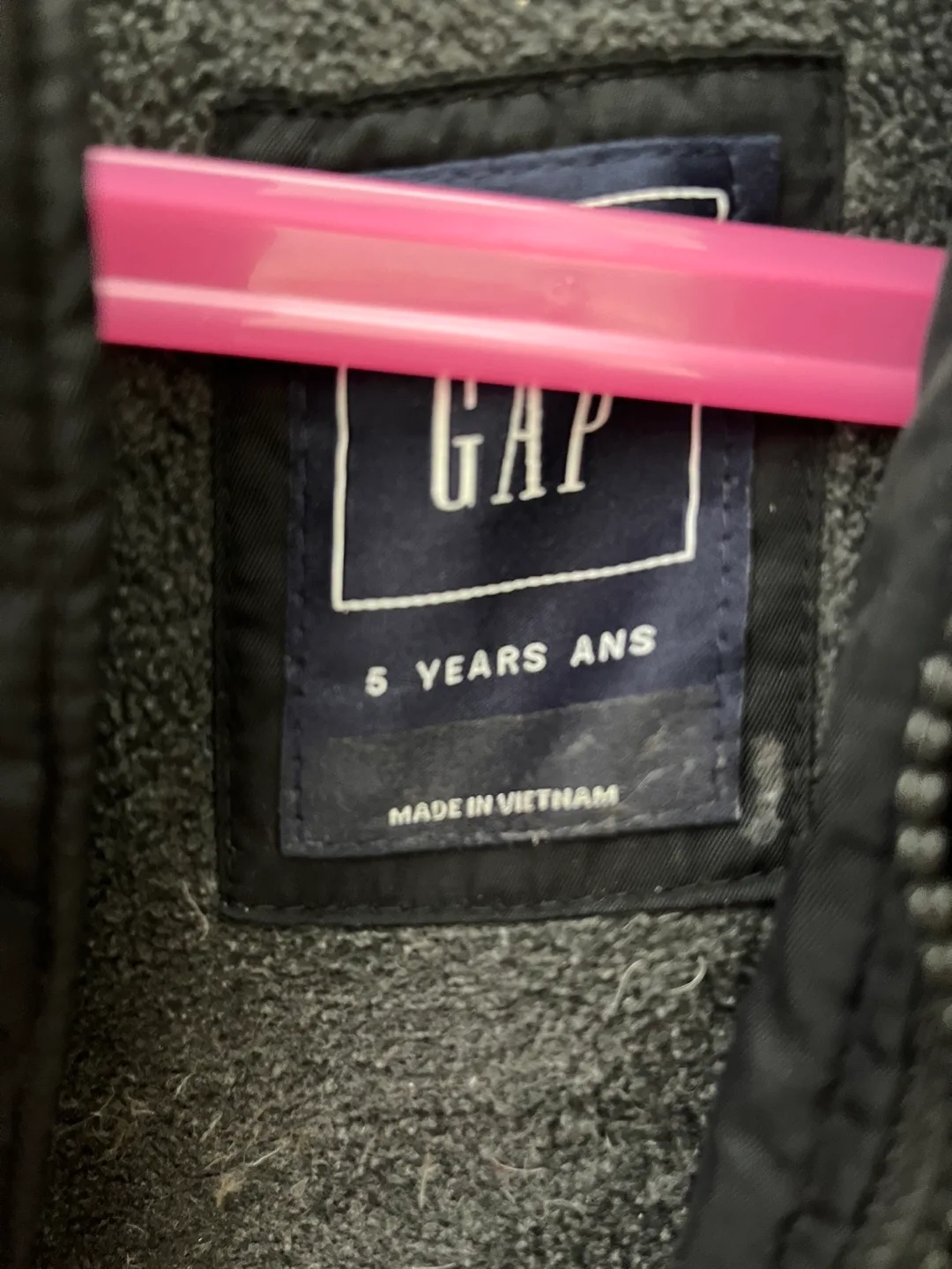 Gap Kids' Black Puffer Jacket - Size 5 Years image indicator(2)