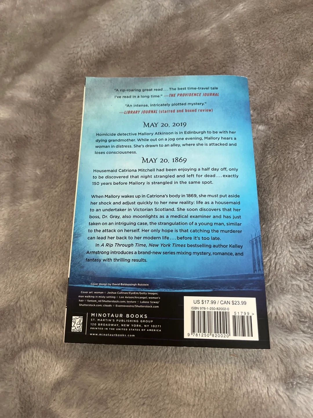 A Rip Through Time by Kelley Armstrong - Paperback image indicator(2)