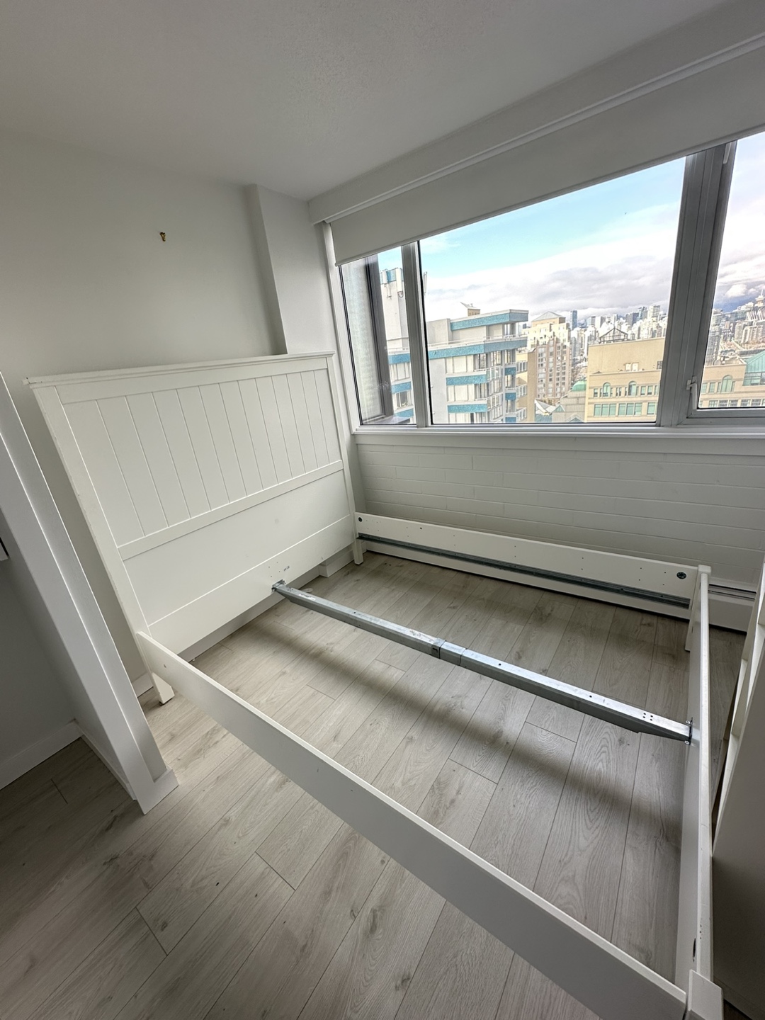White queen Bed Frame - photo 2