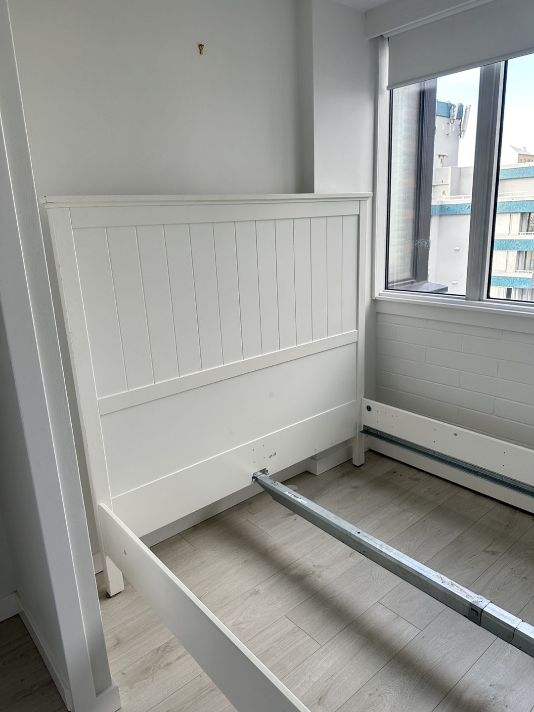 White queen Bed Frame - photo 3